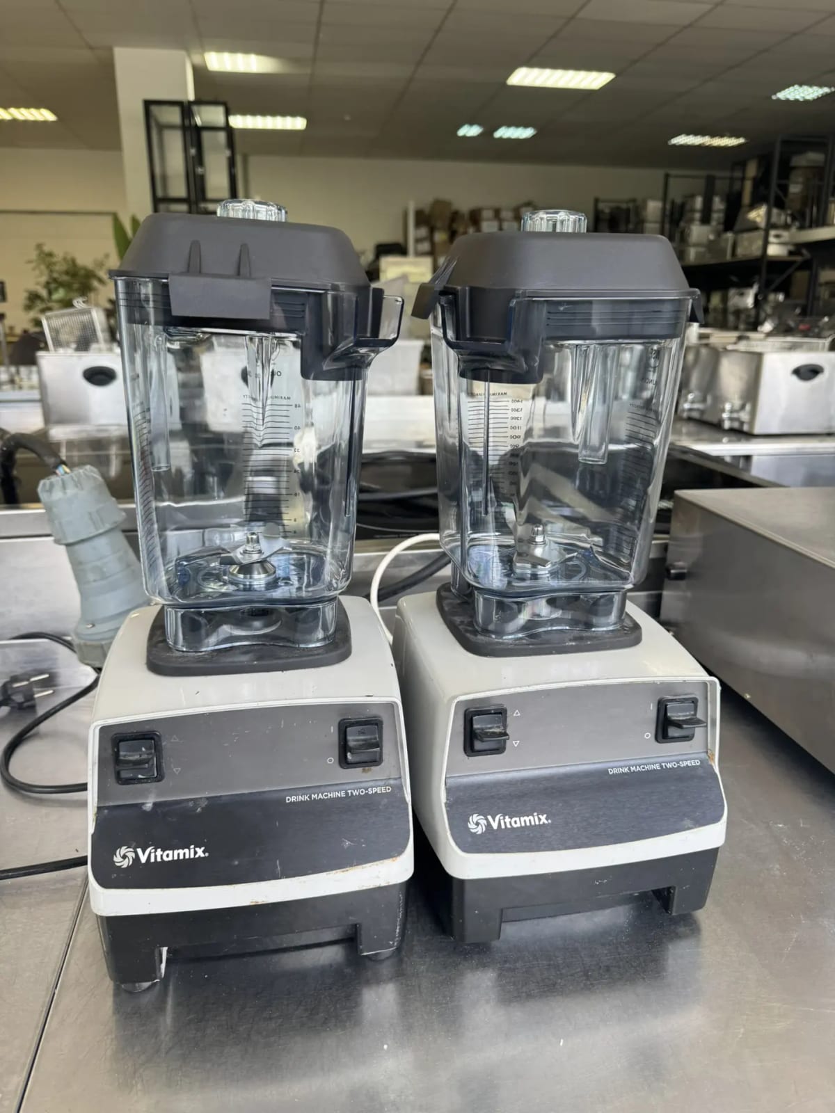 Блендер Vitamix Drink Machine Advance VM0127 красный