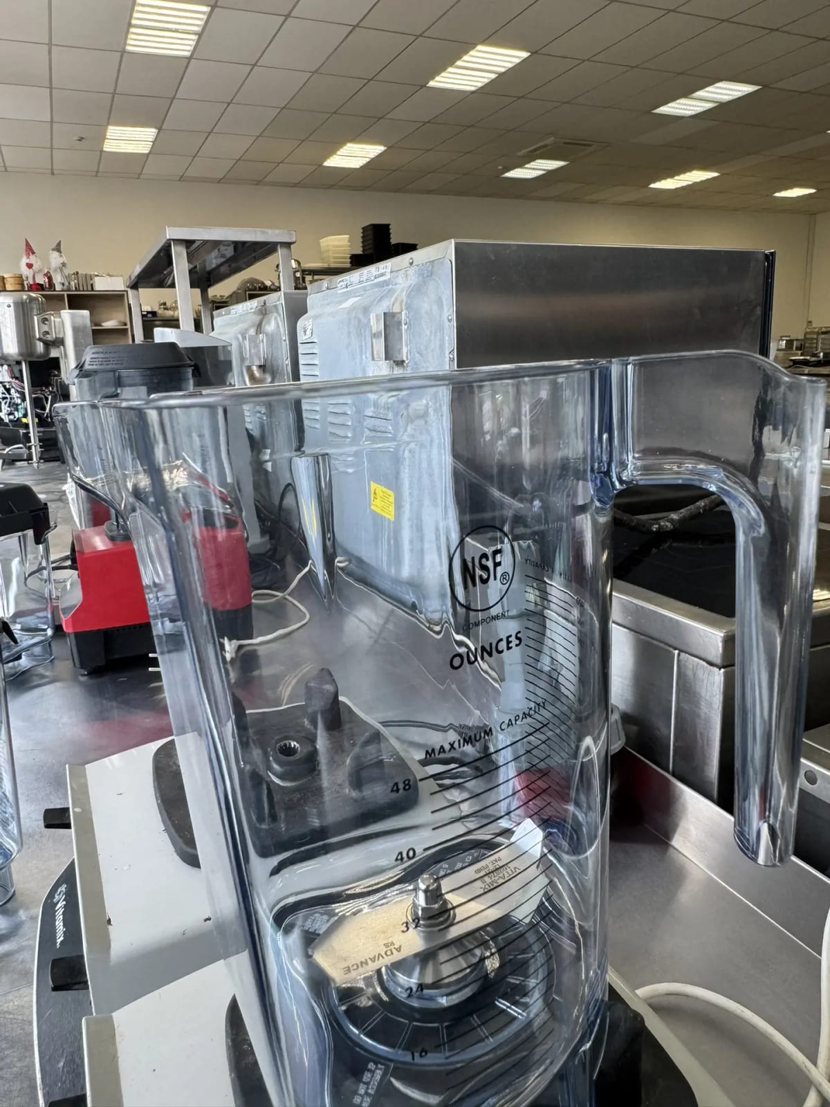 Блендер Vitamix Drink Machine Advance VM0127 красный — фото 6