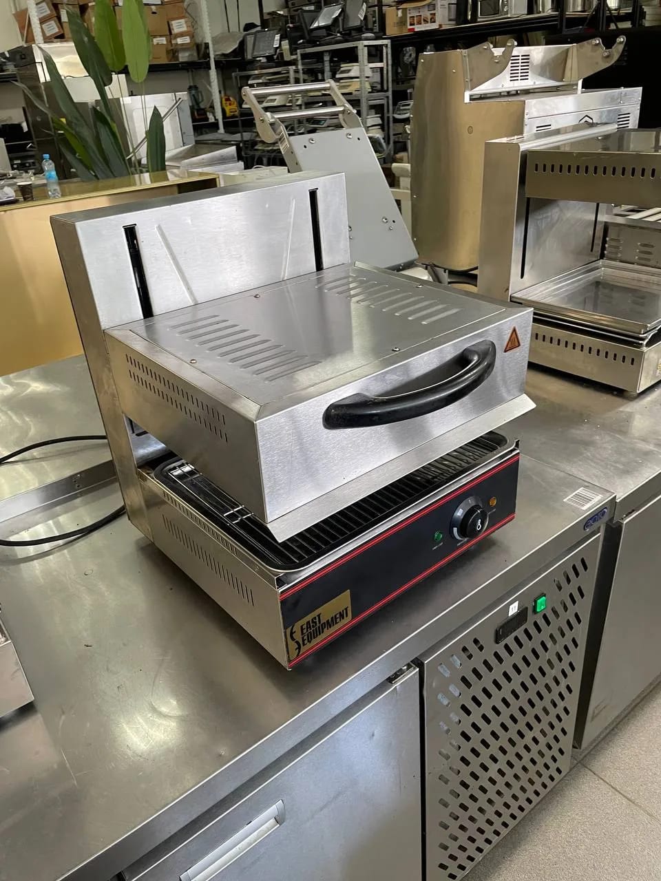 Гриль-саламандра Kocateq EB 450 GL