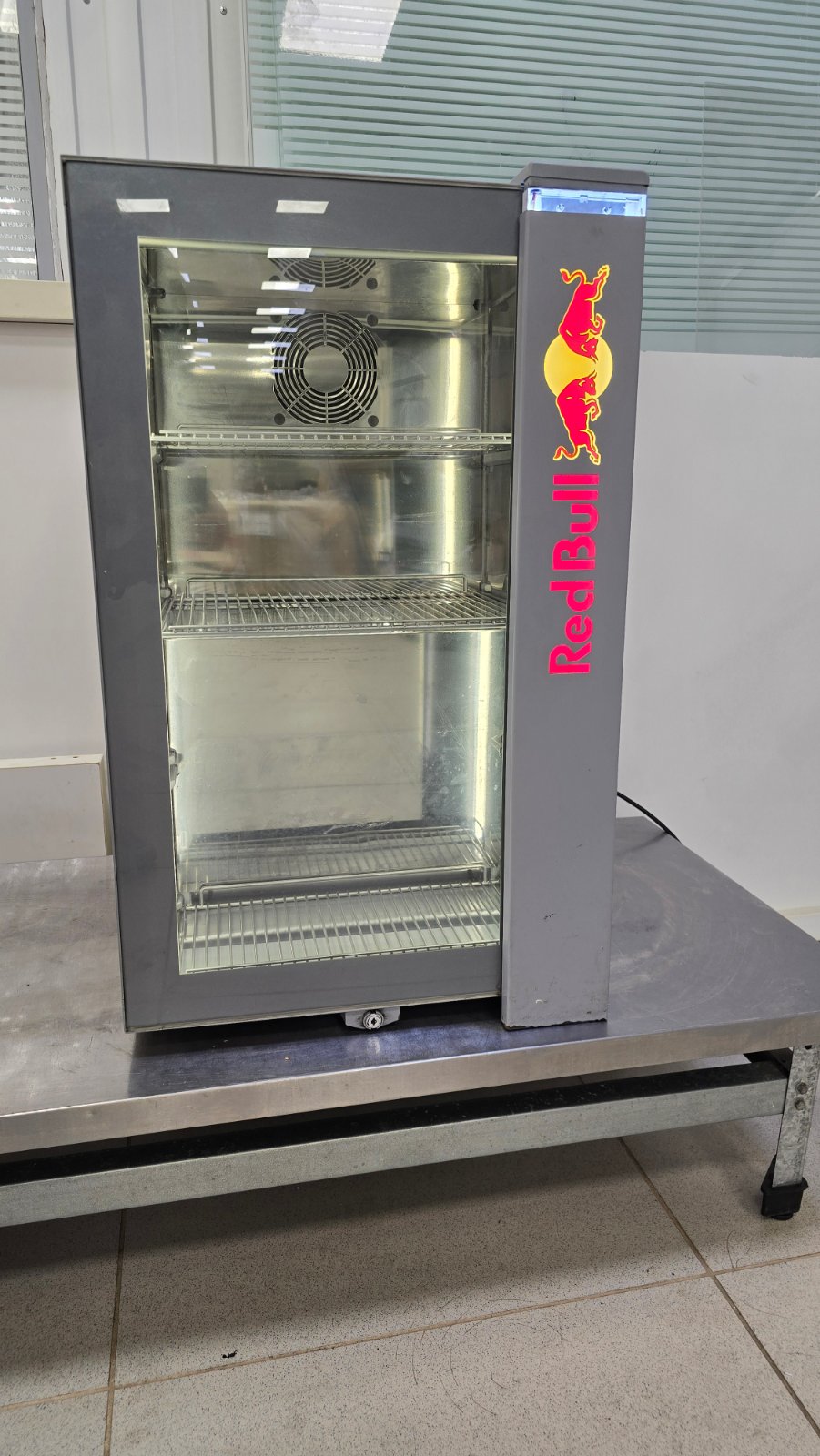 Холодильный шкаф VC209225000