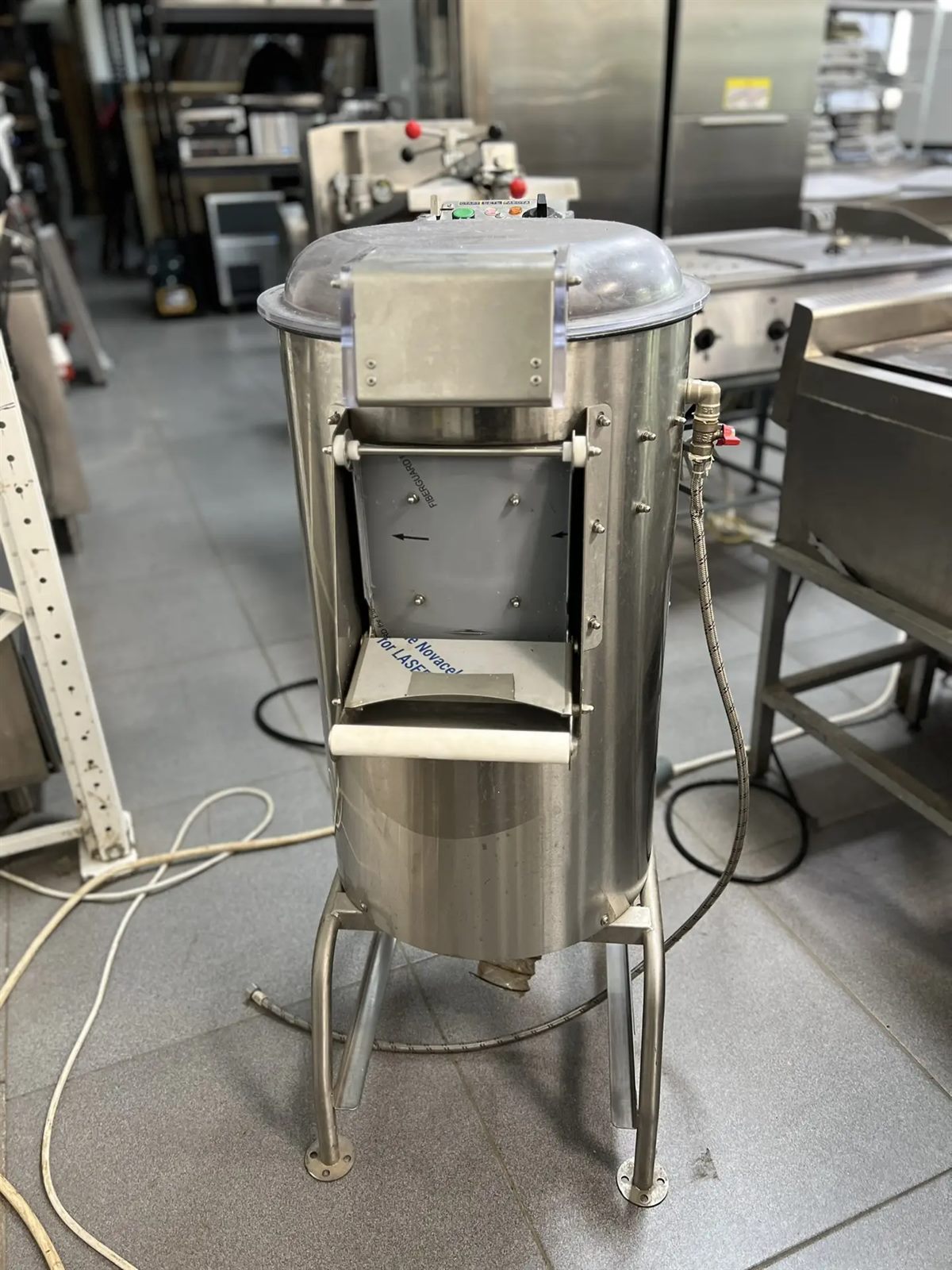 Картофелечистка Abat МКК-300-01