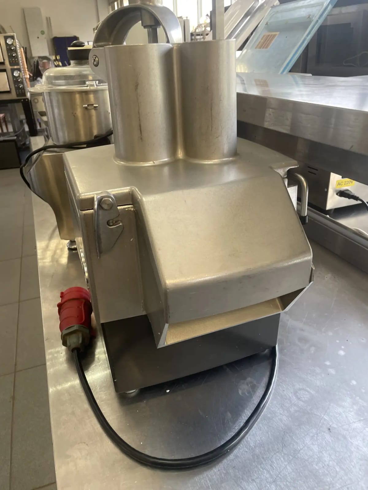 Овощерезка Robot Coupe CL50 220В (24440 без дисков) — фото 2