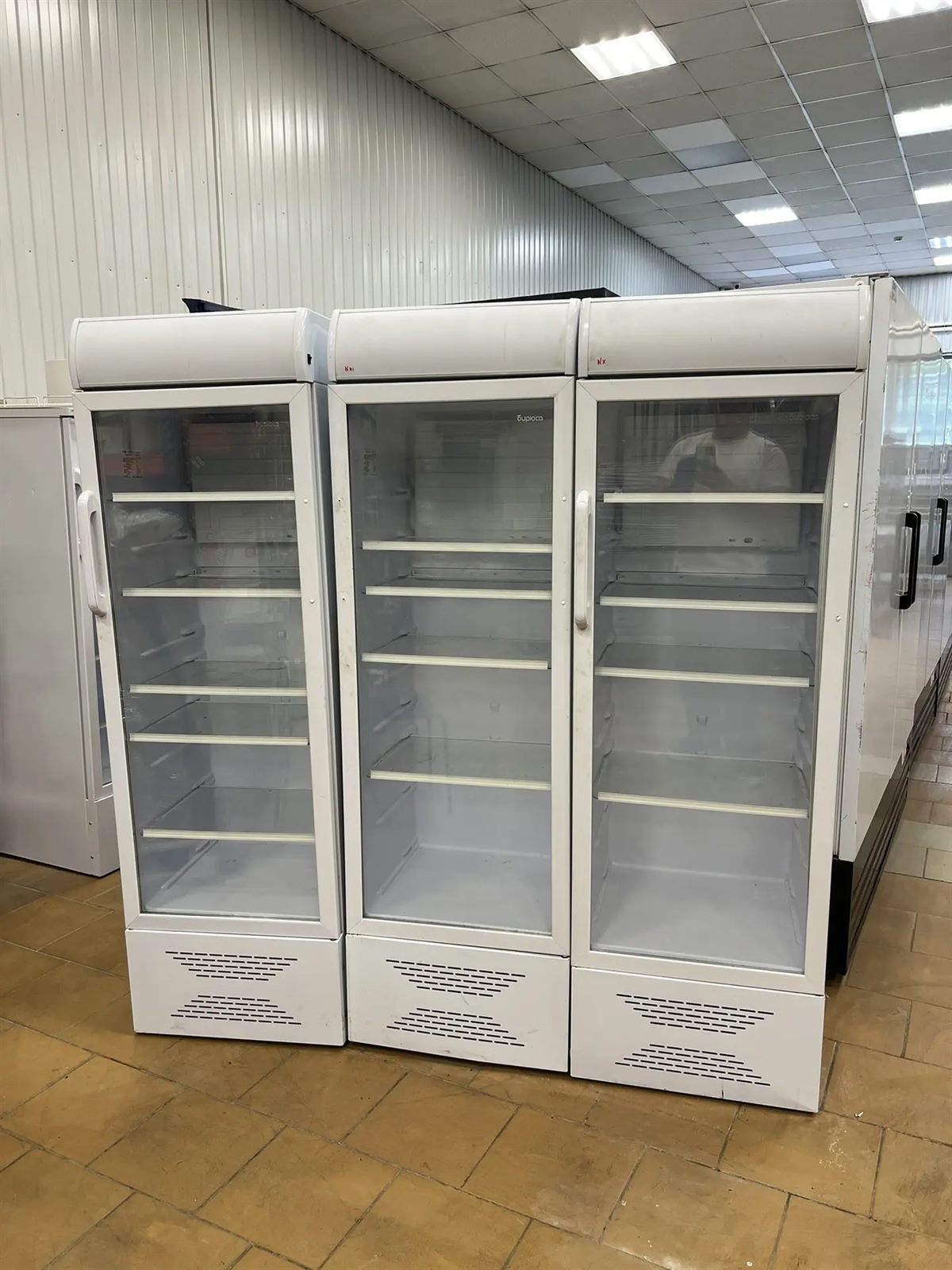 Шкаф холодильный Бирюса 310P