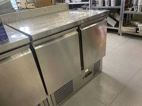 Стол холодильный Cooleq S901