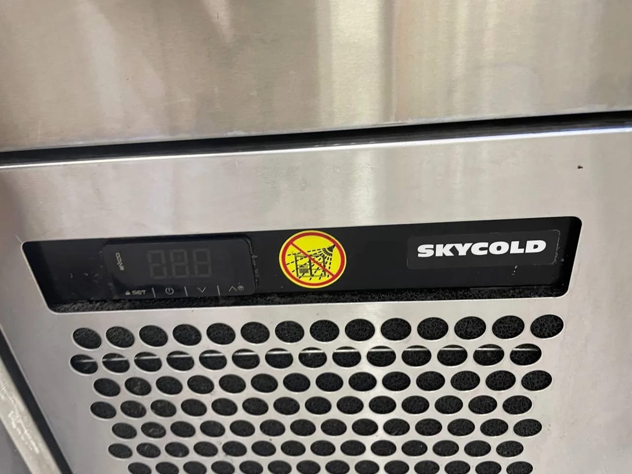 Стол холодильный SKYCOLD GNH-1-1-CD-2 — фото 2