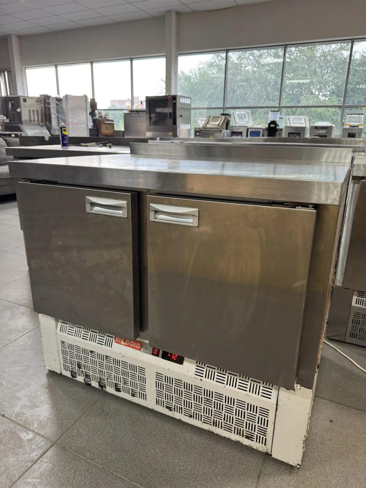 Стол морозильный HICOLD GNE 11BT