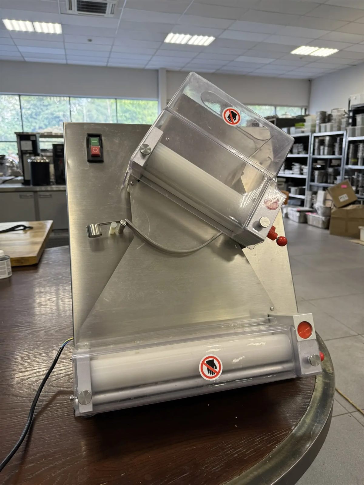 Тестораскатка для пиццы VIATTO DR-30