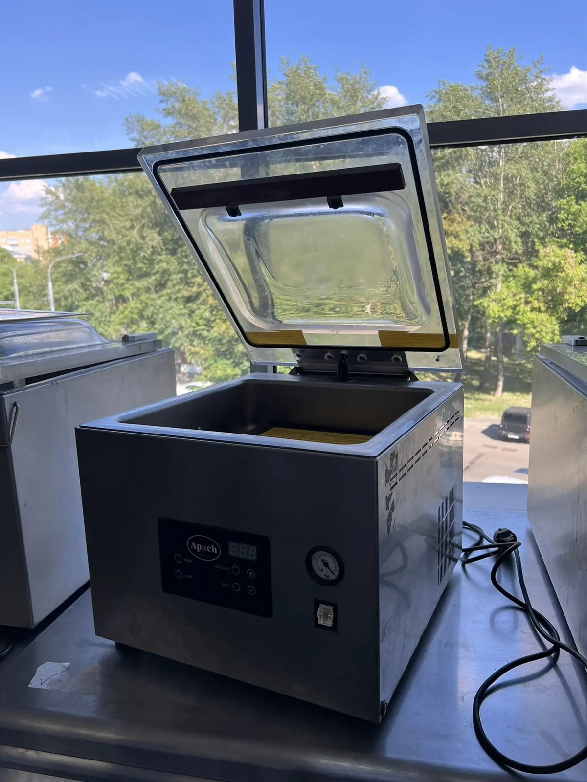 Упаковщик однокамерный Apach Cook Line AVM308 New
