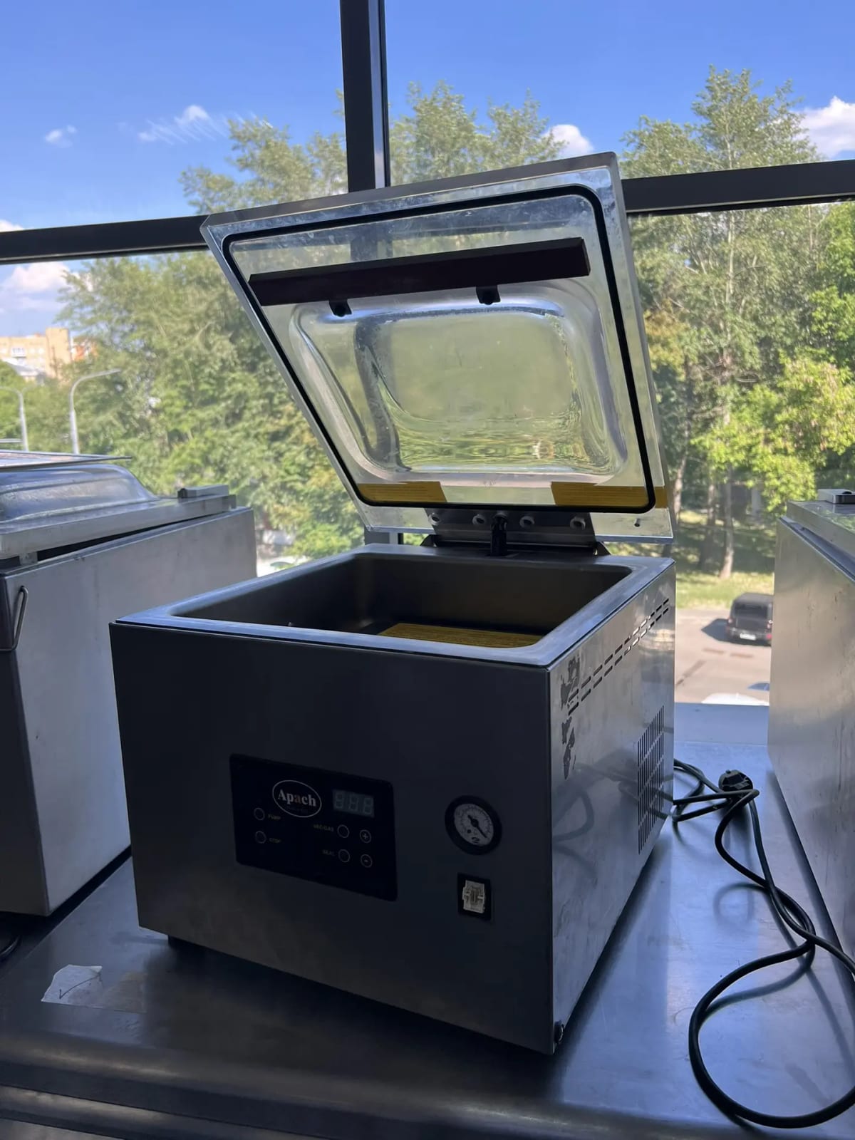 Упаковщик однокамерный Apach Cook Line AVM308 NEW