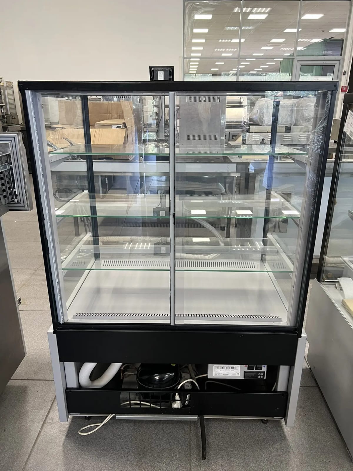 Витрина кондитерская Carboma KC70 VM 0,9-1 LIGHT версия 2.0 (9005) — фото 5